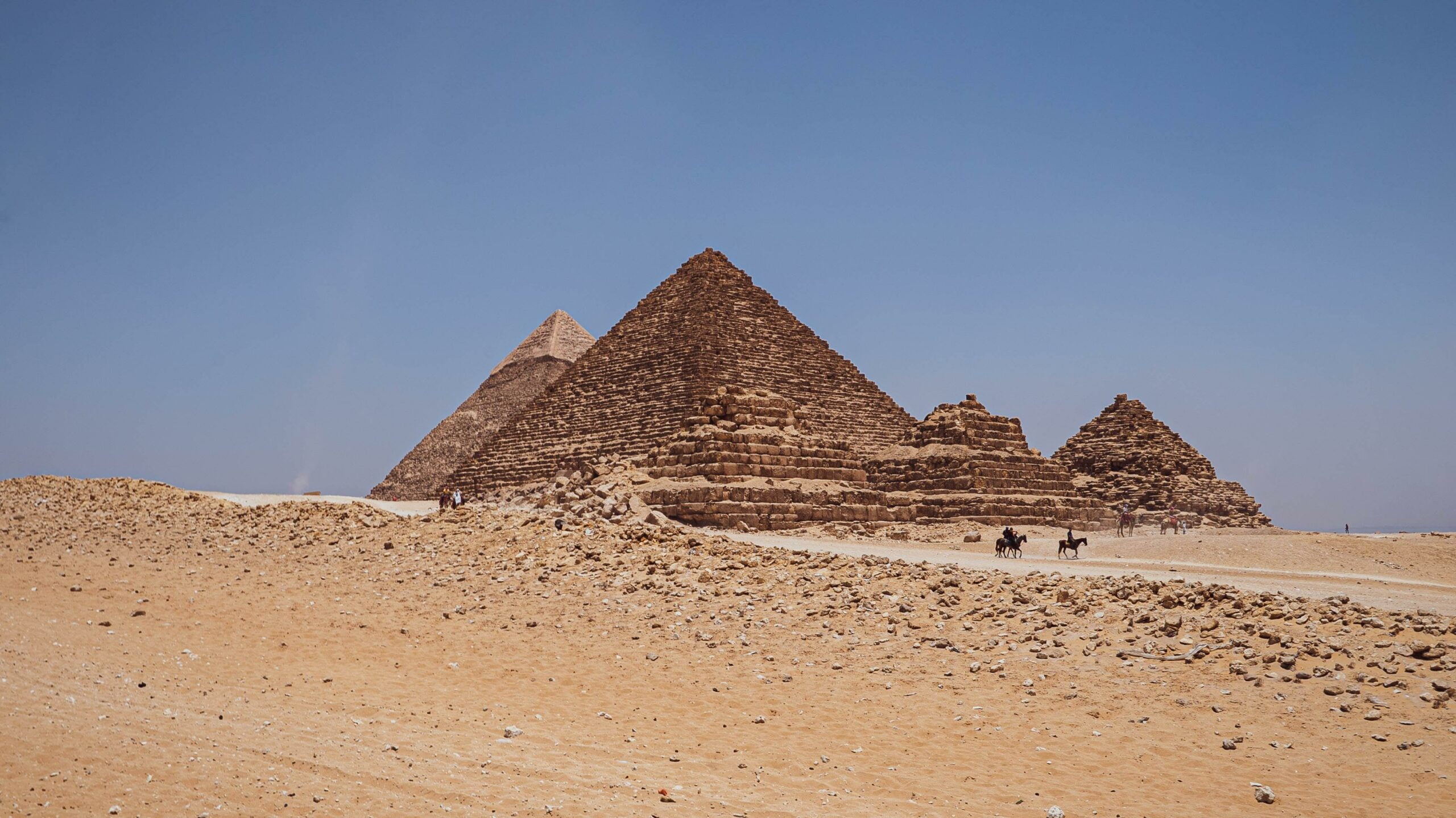 How To Impress An Egyptian Man