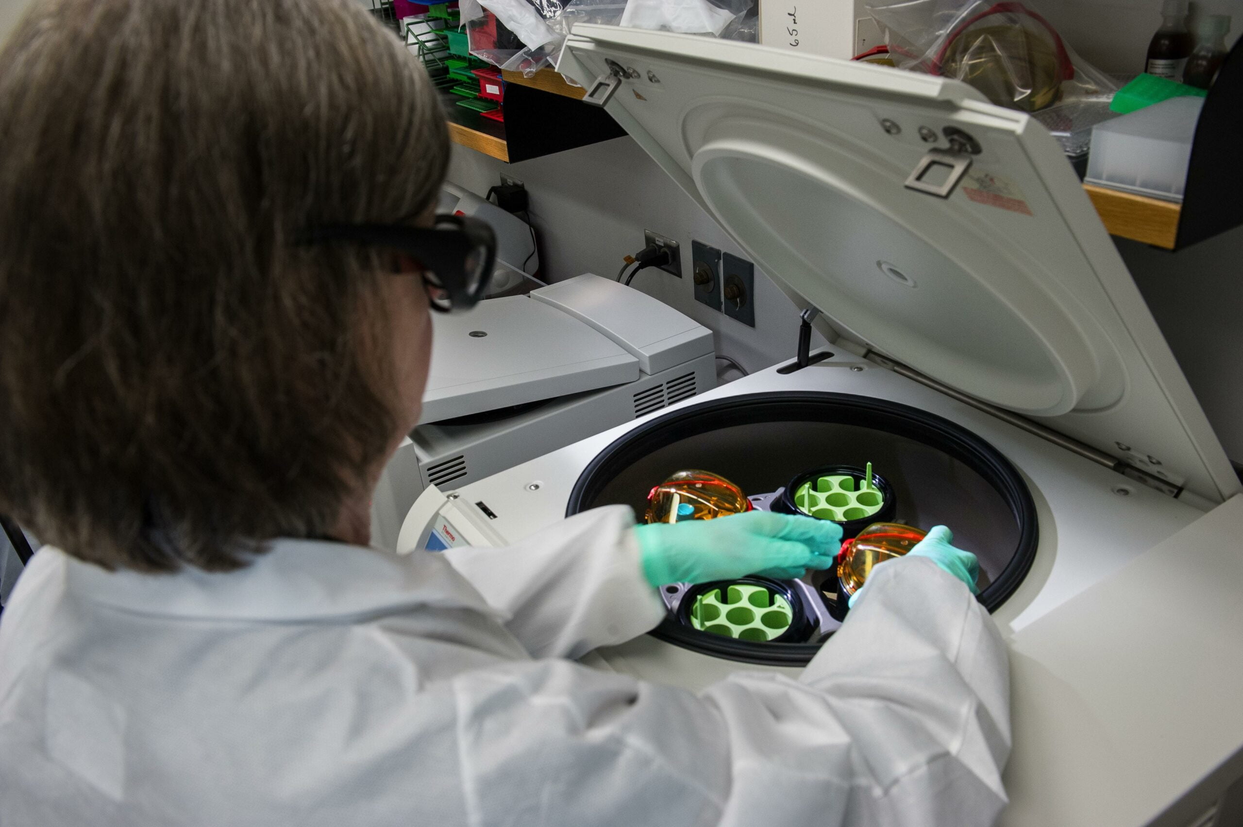 diverse types and applications of microscopes