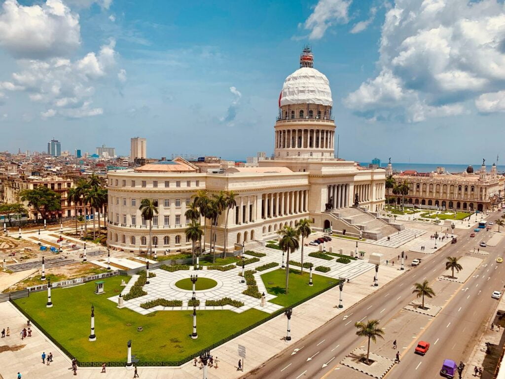 Exploring Cuba Cuba Unveiled: Exploring the Enchanting World