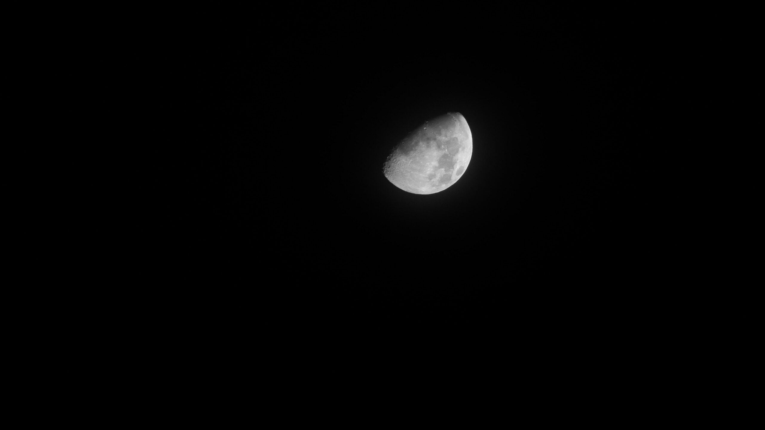 Fascinating Facts on the Waxing Gibbous Exploring Celestial Wonders