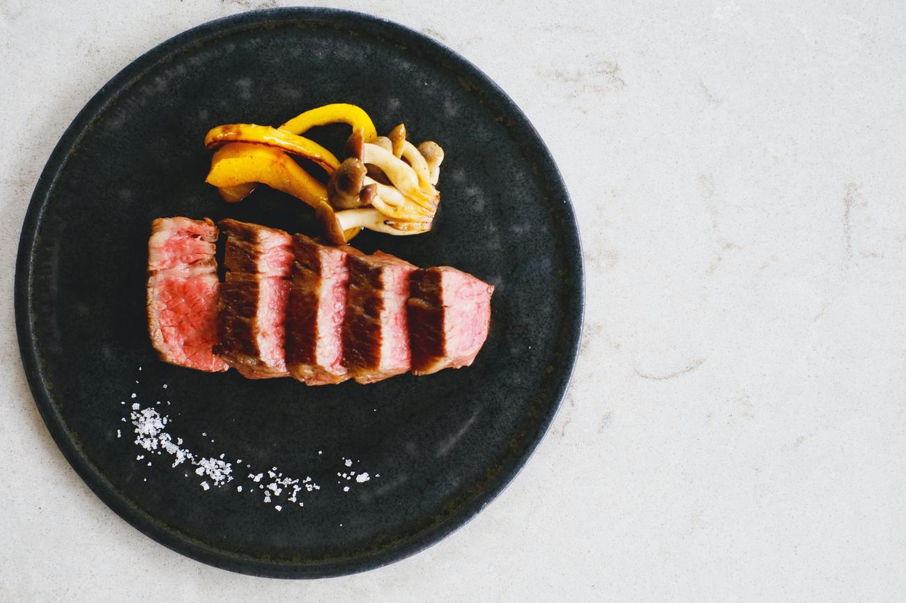A Journey Through the World of Steak: Exploring the 100g Cut