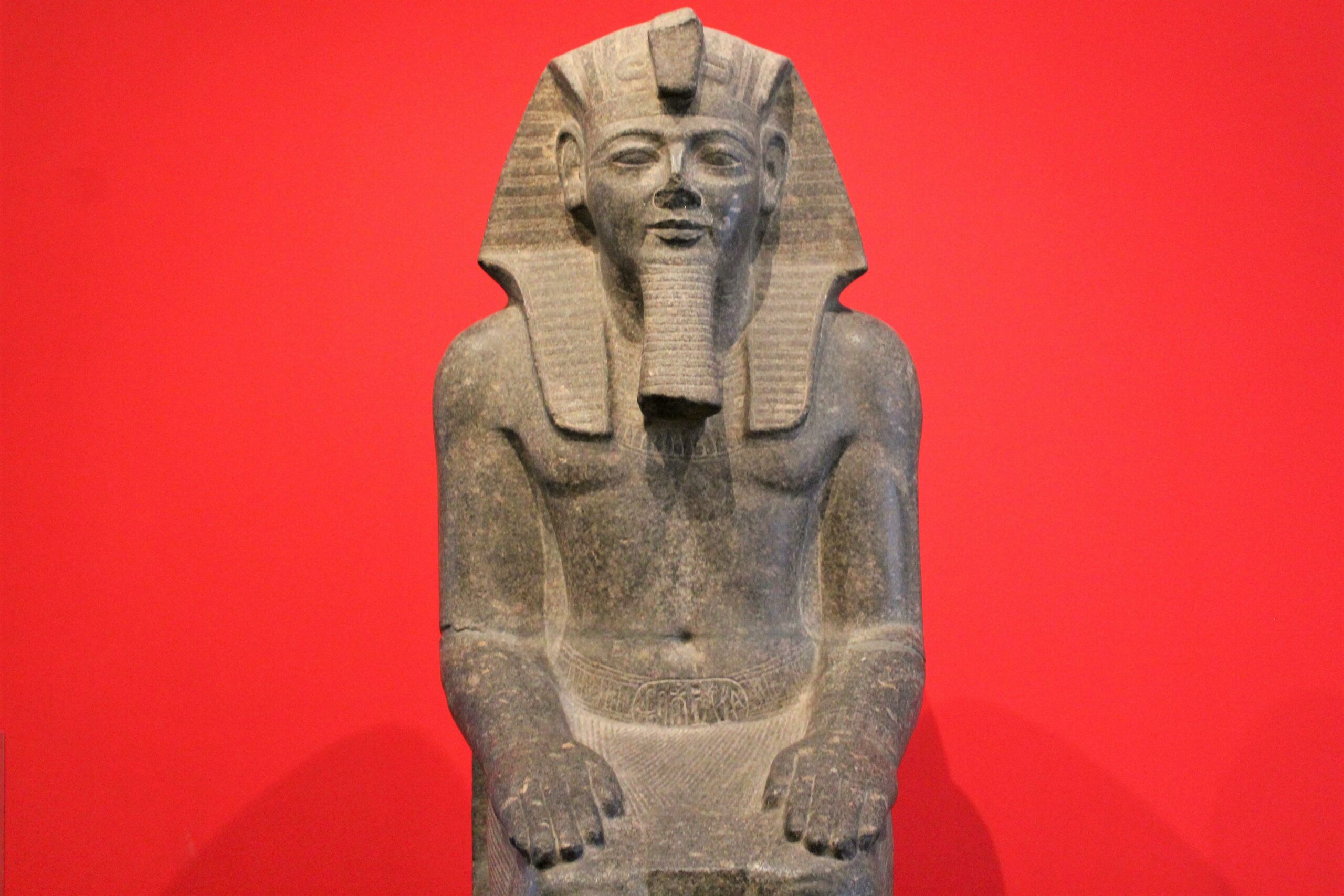 know if an Egyptian man loves you
