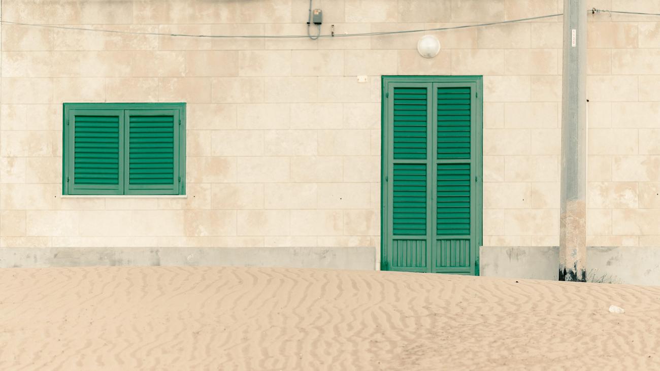 remarkable elements of doors