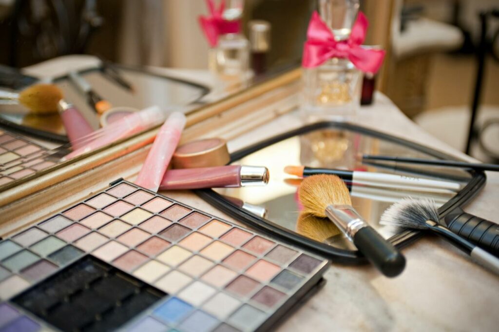 Exploring the World of Cosmetology Schools: 20 Fascinating Facts