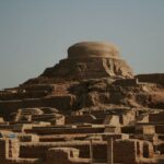 Incredible-termite-mound-structures_featured