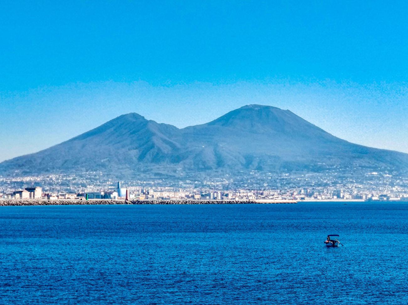 Is Napoli and Naples the same
