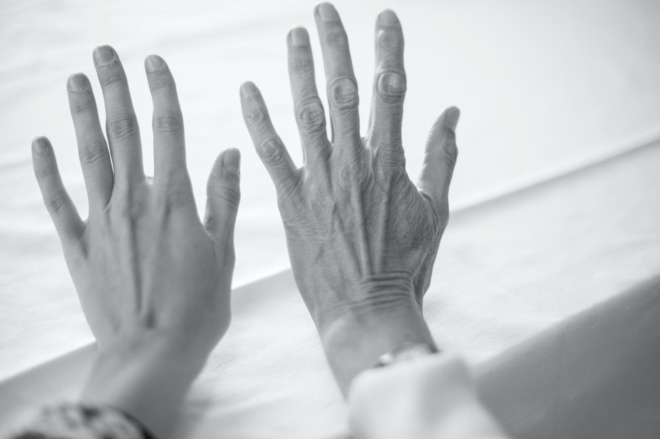 captivating trivia about hands and feet