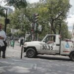 do-you-tip-tow-truck-drivers_featured