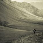 how-many-countries-does-kyrgyzstan-border_featured