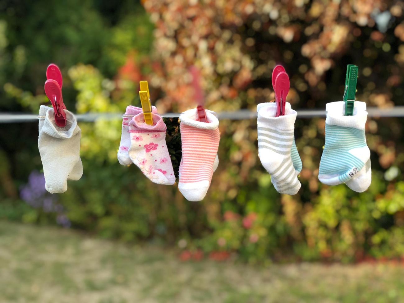 how to fold socks