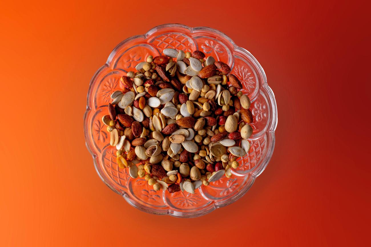 what are the healthiest nuts