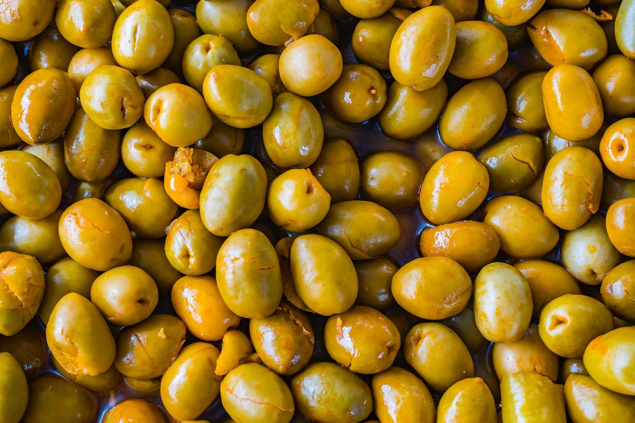 what is unhealthy about black olives