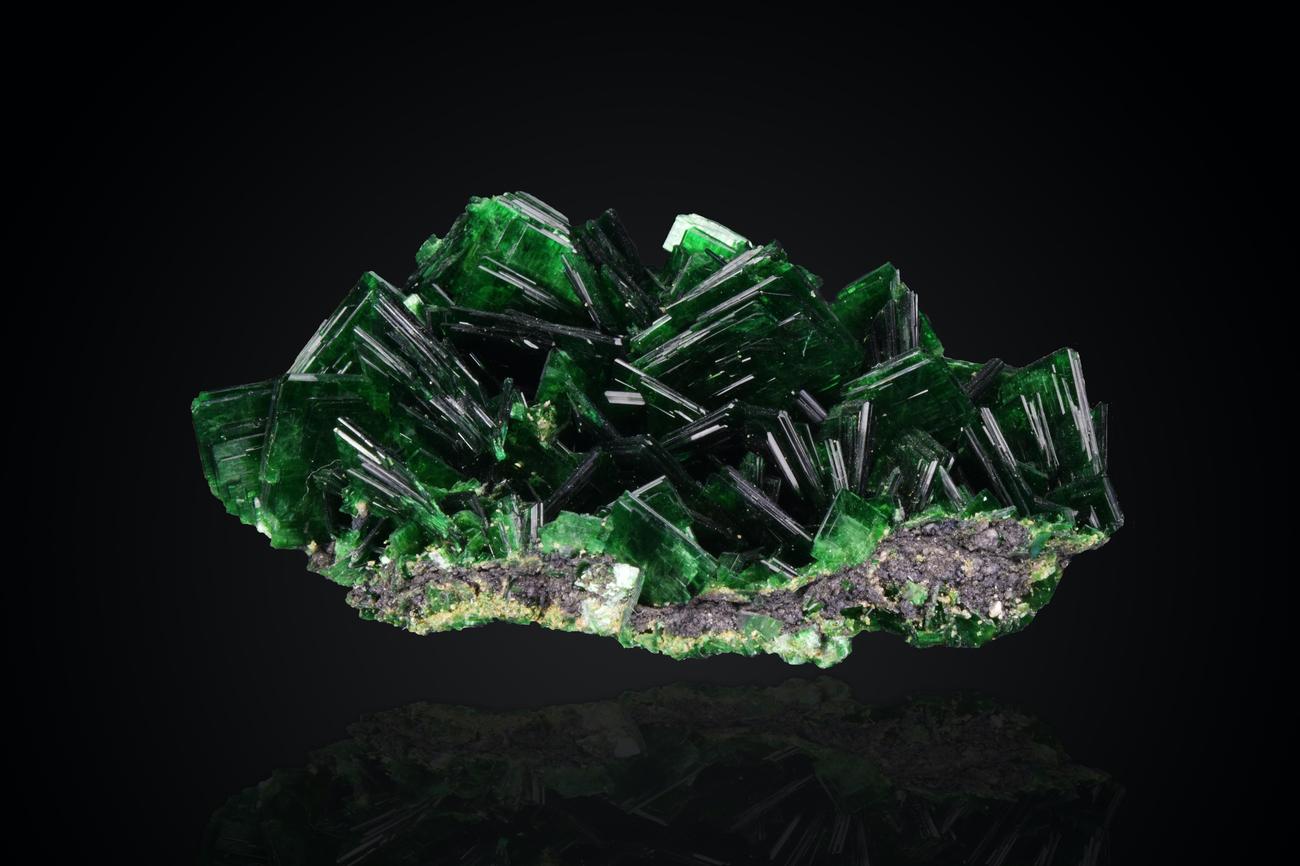 where to find emeralds in dreamlight valley
