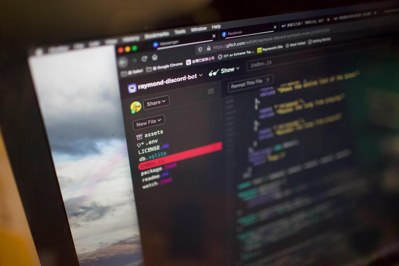 which of the following is not a popular computer programming language