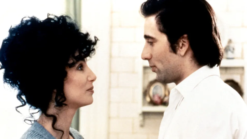 one-named-singer-who-starred-in-moonstruck