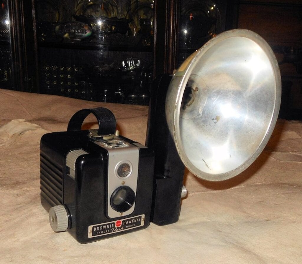 The Kodak Brownie Hawkeye Camera: A Comprehensive Guide to History, Use, and Value